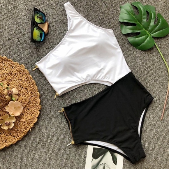 One Shoulder Zip One Piece Monokini Swimsuit - Picture 7 of 11